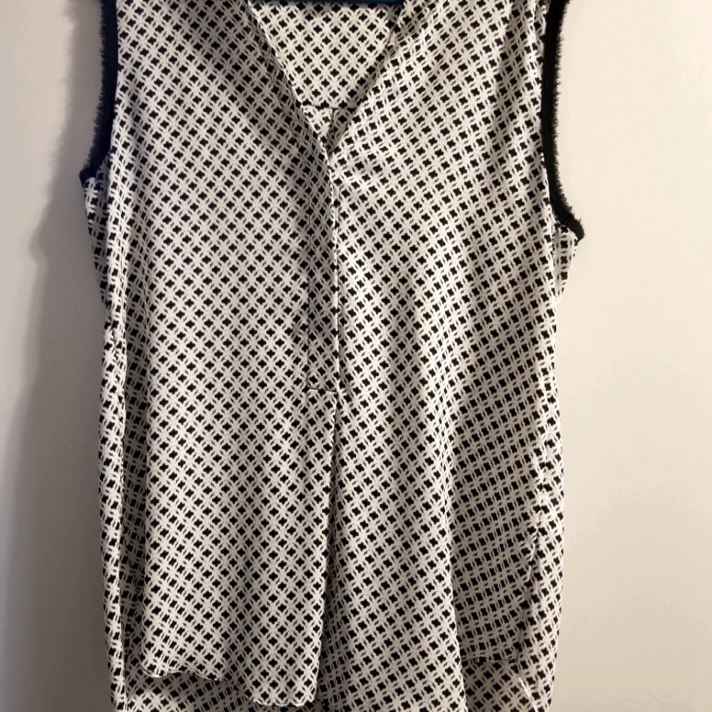Sleeveless top